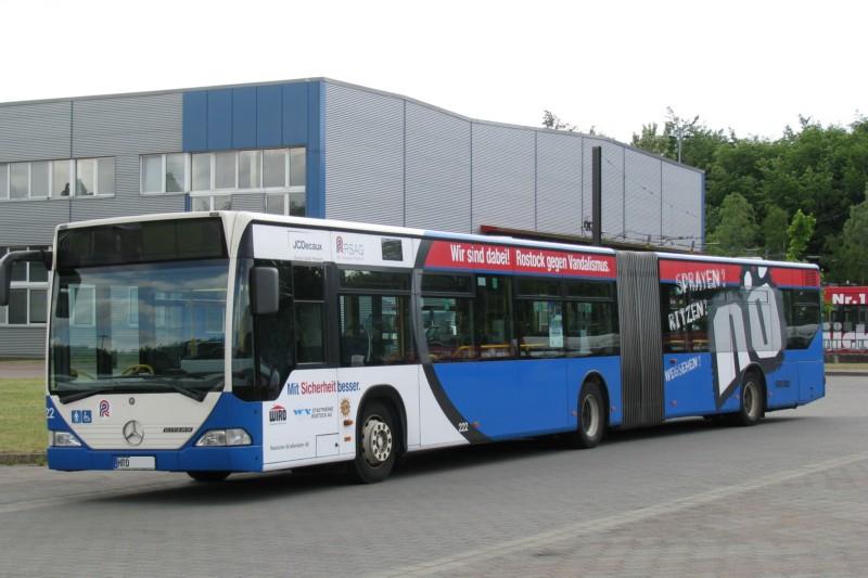 Gelenkomnibus MB  CITARO , Nr. 222 der  RSAG  aus der Hansestadt Rostock (HRO) aufgenommen beim  Tag der offenen Tr  der NVS, Schwerin [24.05.2008]