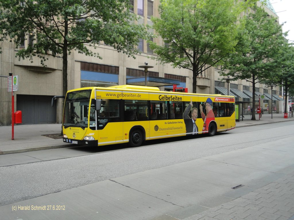 HHA 6405 am 27.6.2012 auf der Schnellbus-Linie 37 zum Schenefelder Platz an der Haltestelle Gerhard-Hauptmann-Platz in Mnckebergstr.
