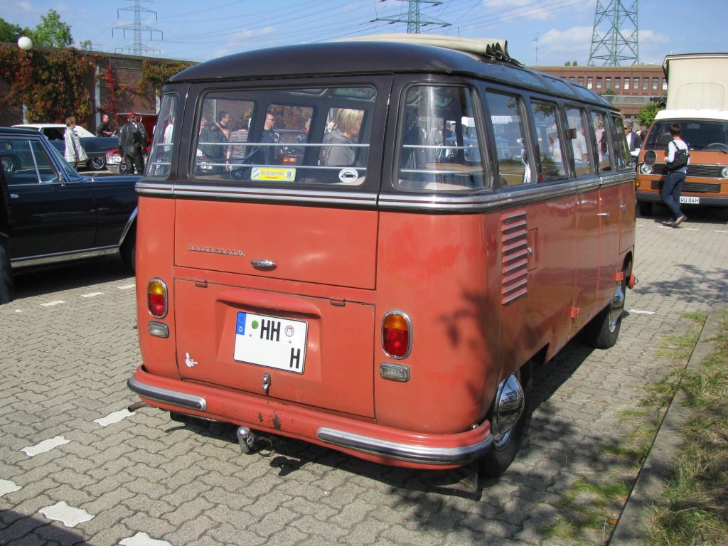 KLeinbus VW T 1  Bully  aus der Hansestadt Hamburg (HH) gesehen beim Oldtimer-Event des TV Nord, Hamburg [16.09.2012] 