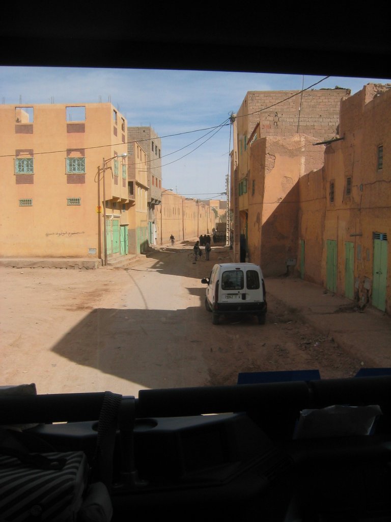 Marx Spaceliner, vom Hochdeck aus in Erfoud, Sahara, 2005