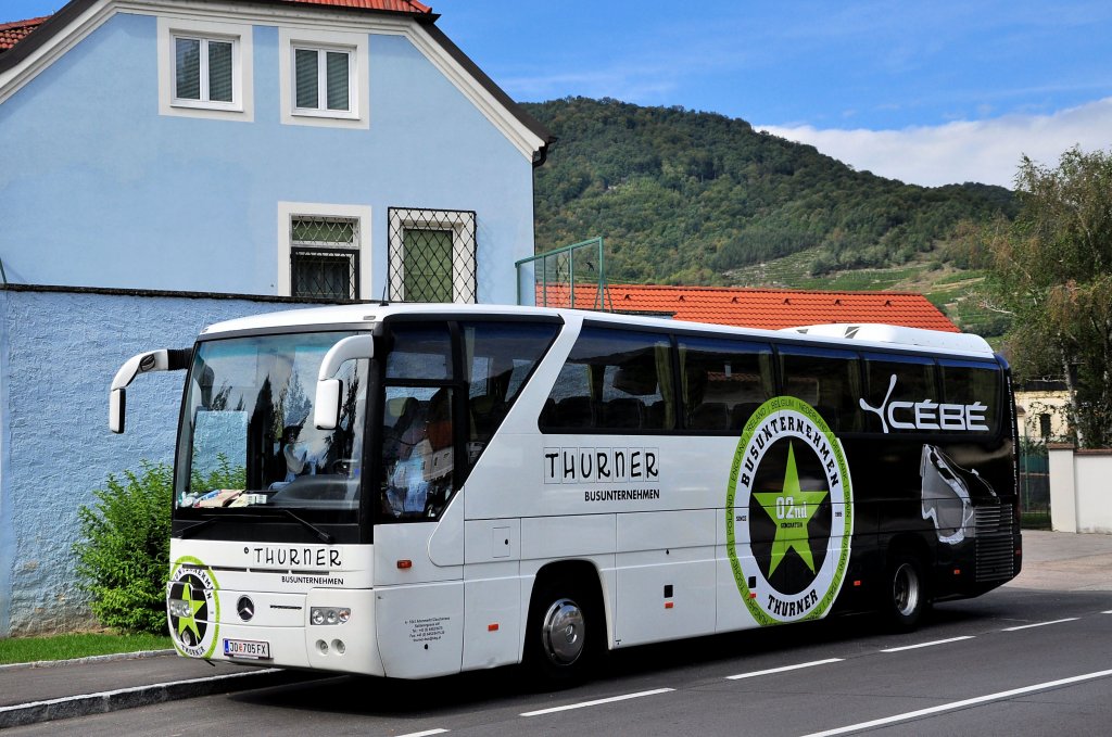 MERCEDES BENZ TOURISMO vom Busunternehmer THURNER aus sterreich im September 2012 in Spitz an der Donau/Wachau/Niedersterreich gesehen.
