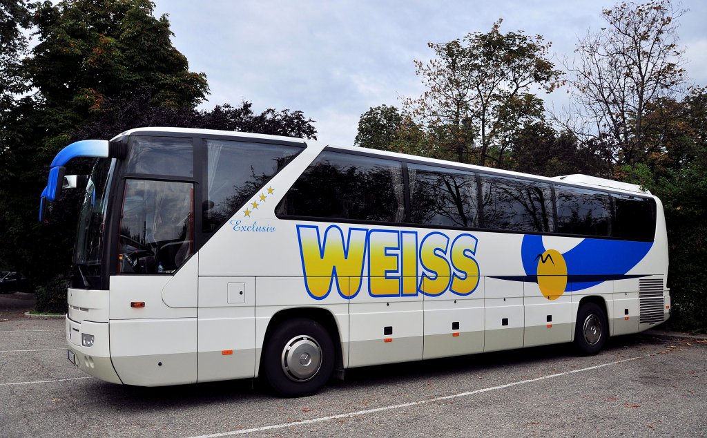 MERCEDES BENZ TOURISMO von WEISS Reisen aus sterreich,Krems,September 2012.