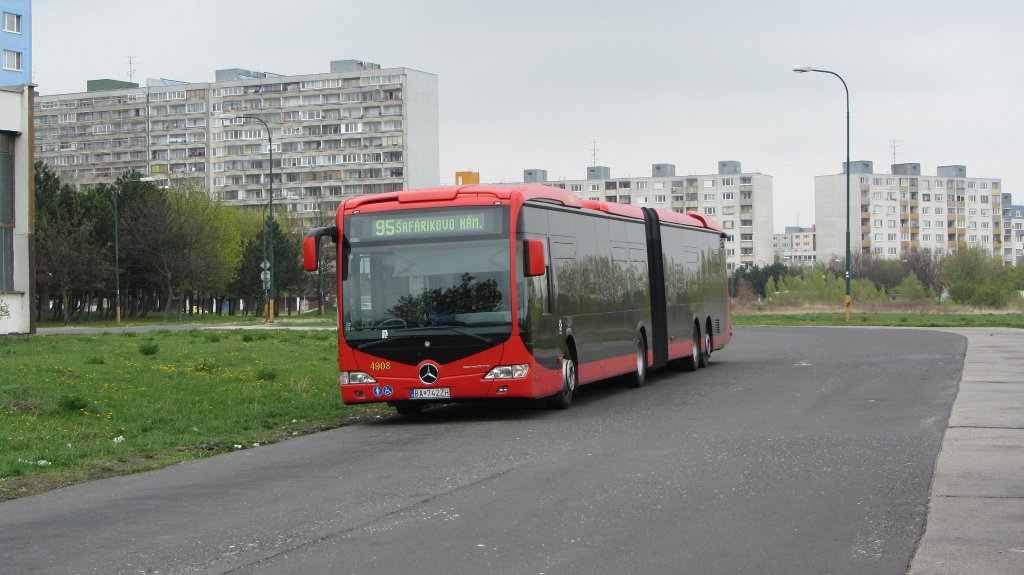 Mercedes Capacity in Bratislava am 7.4.2012.