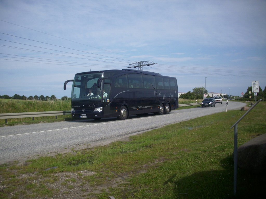 Mercedes Travego von Hallenbuss aus Schweden in Mukran.