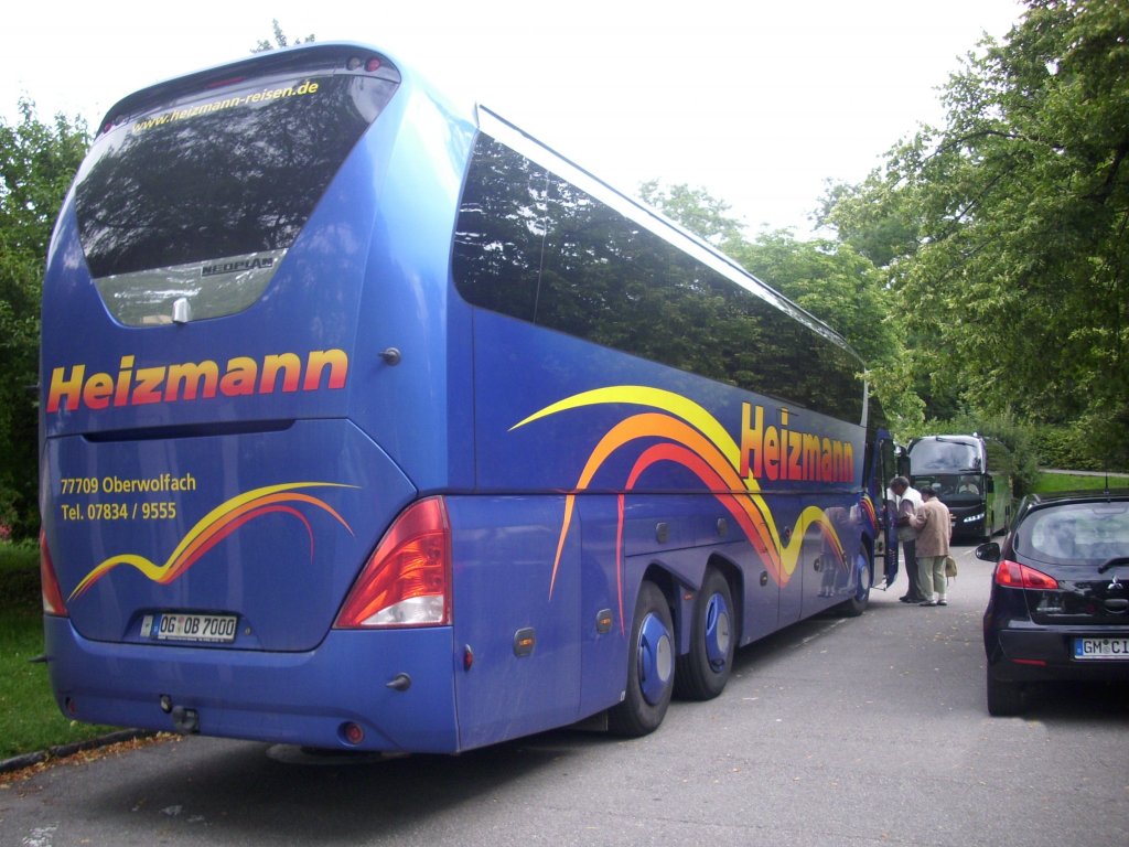 Neoplan Starliner von Heizmann/Deutschland in Wismar.