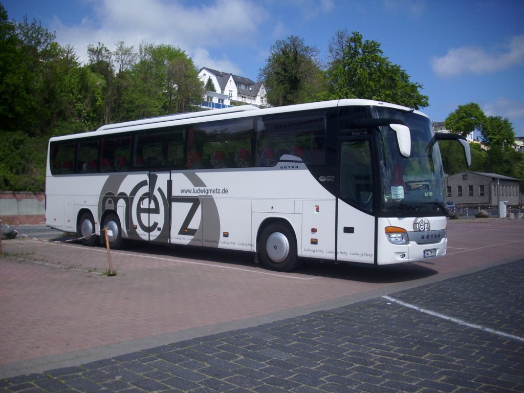 Setra 416 GT-HD von Metz aus Deutschland im Stadthafen Sassnitz.