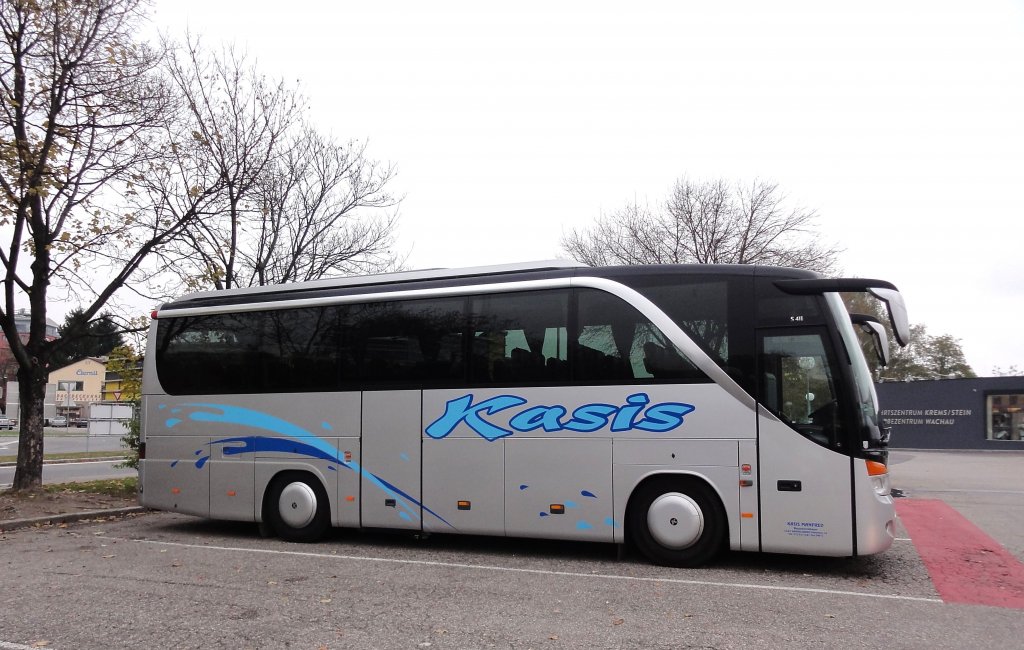 SETRA S411 HD vom Busunternehmer KASIS aus Obersterreich im Oktober 2012 in Krems.