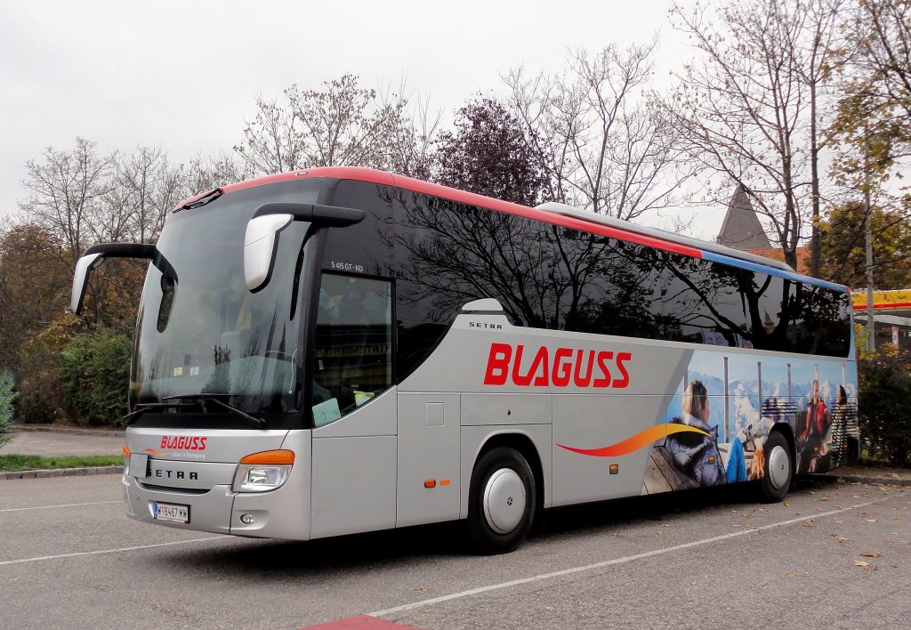 SETRA S415 GT- HD von BLAGUSS aus Wien im Oktober 2012 in Krems gesehen.