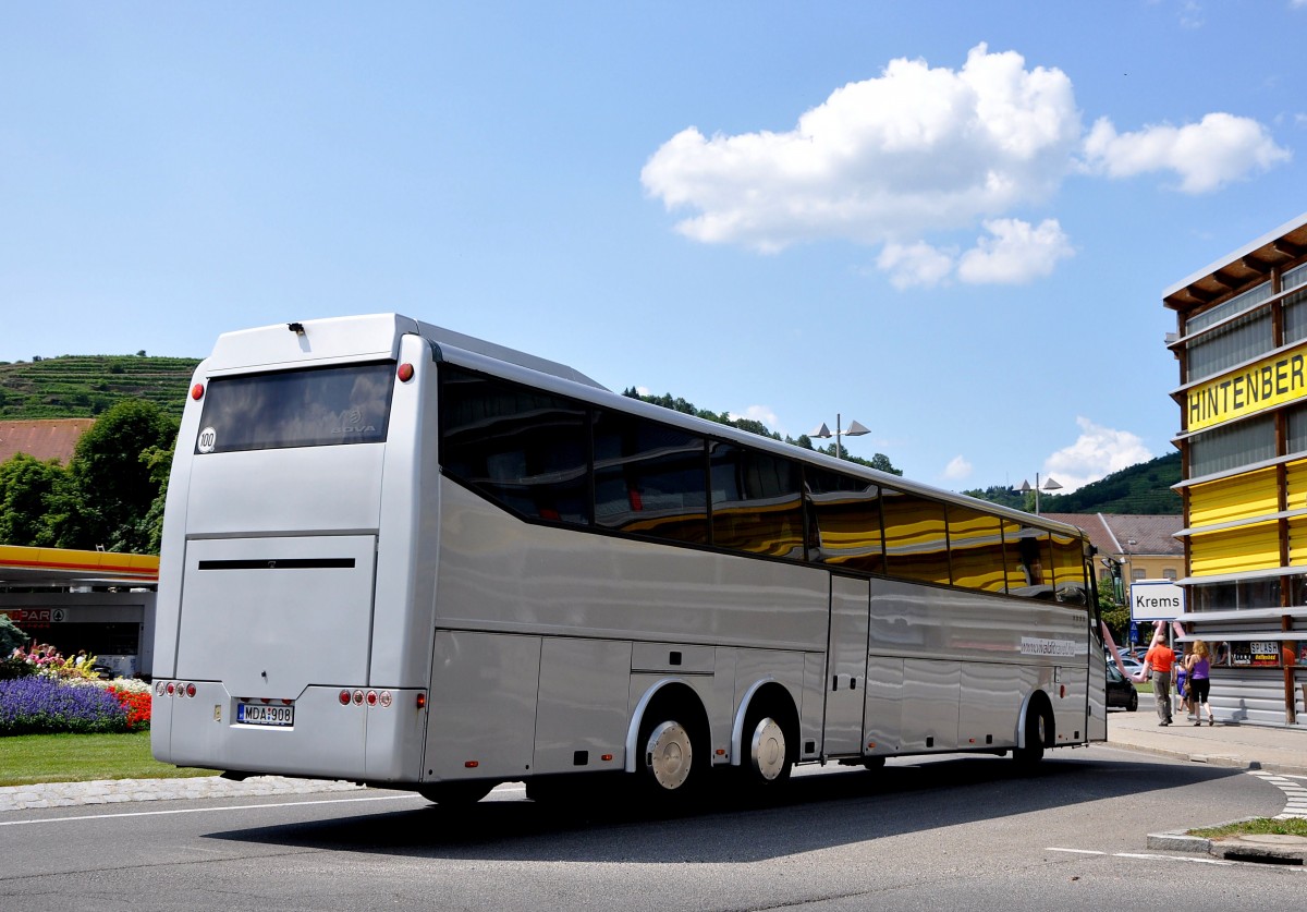 BOVA Reisebus aus Ungarn im Juli 2013 in Krems.