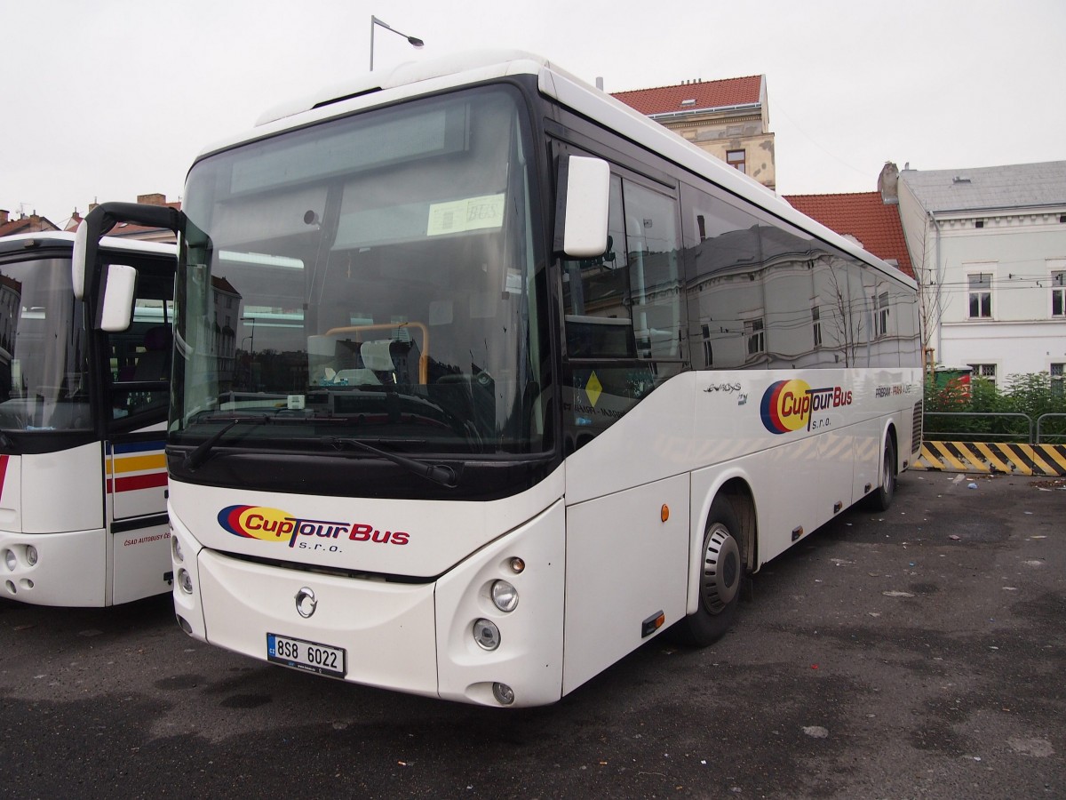 CUPTOURS BUS Irisbus Evadys in Prag Na Knec am 13.11.2013.