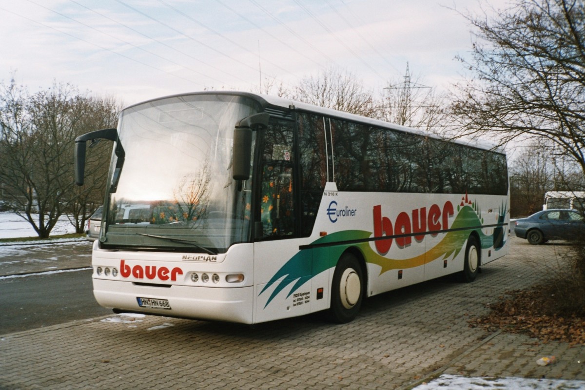 Ein Neoplan Euroliner K, der Fa. Bauer in Sindelfingen