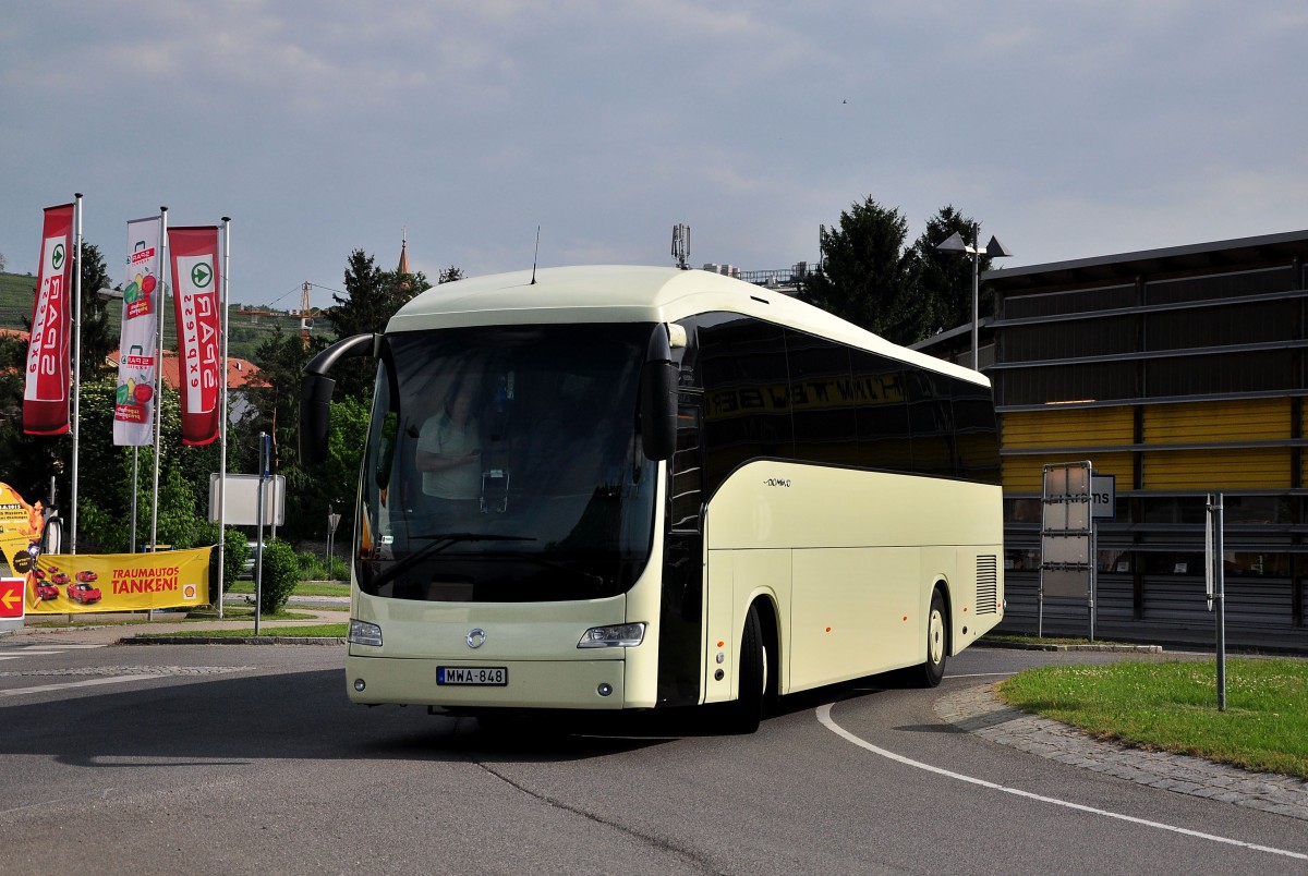 Irisbus Domino aus Ungarn im Mai 2015 in Krems gesehen.