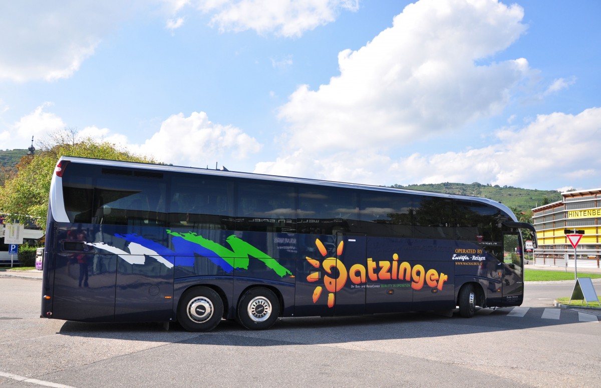 Irisbus Magelys von Datzinger Reisen aus Niedersterreich am 22.August 2014 in Krems.