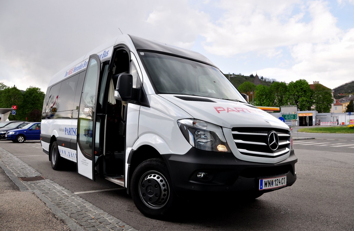 Kleinbus MB Sprinter 519 Bluetec von Partsch Reisen aus sterreich am 18.4.2015 in Krems.