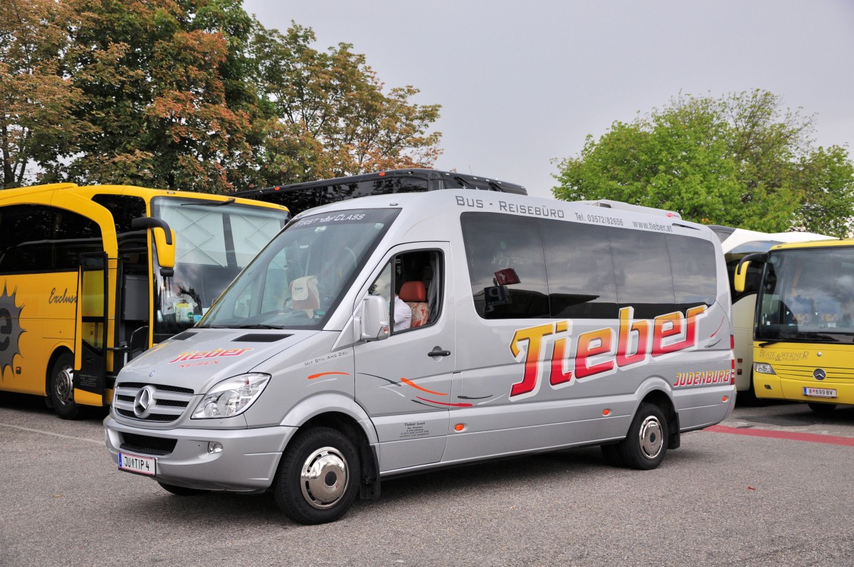 Kleinbus MB Sprinter von Tieber Reisen aus sterreich am 12. Juli 2014 in Krems gesehen.
