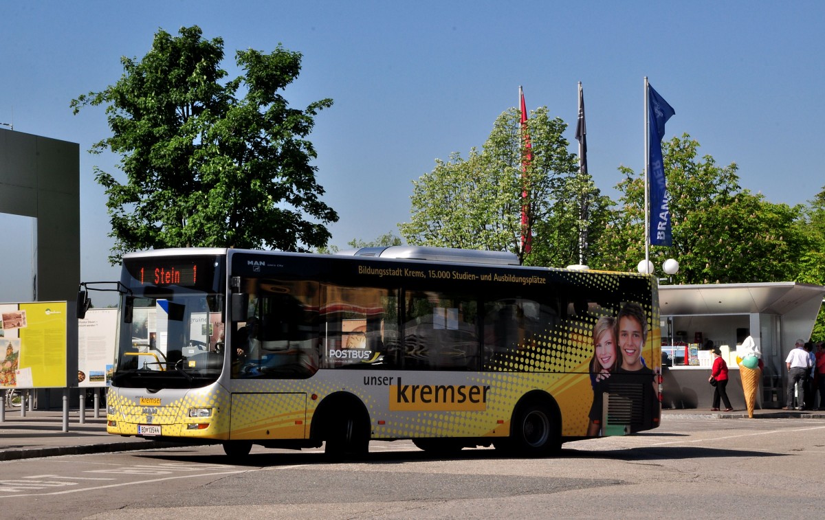 MAN Lions City,Linie 1,Stadtbuss der Gemeinde Krems an der Donau am 20.Mai 2014 bei der Schiffanlegestelle in Krems gesehen.