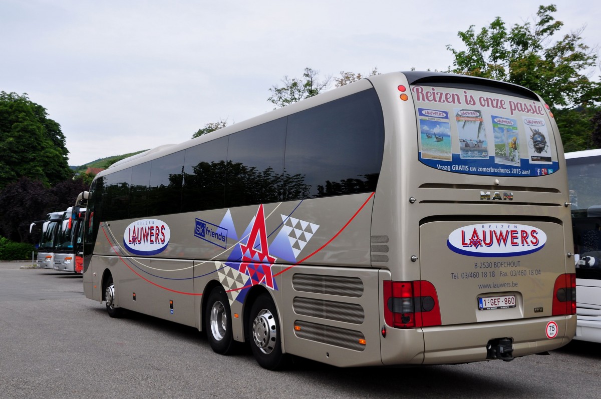 MAN Lions Coach von Lauwers Reisen aus Belgien im Juni 2015 in Krems.