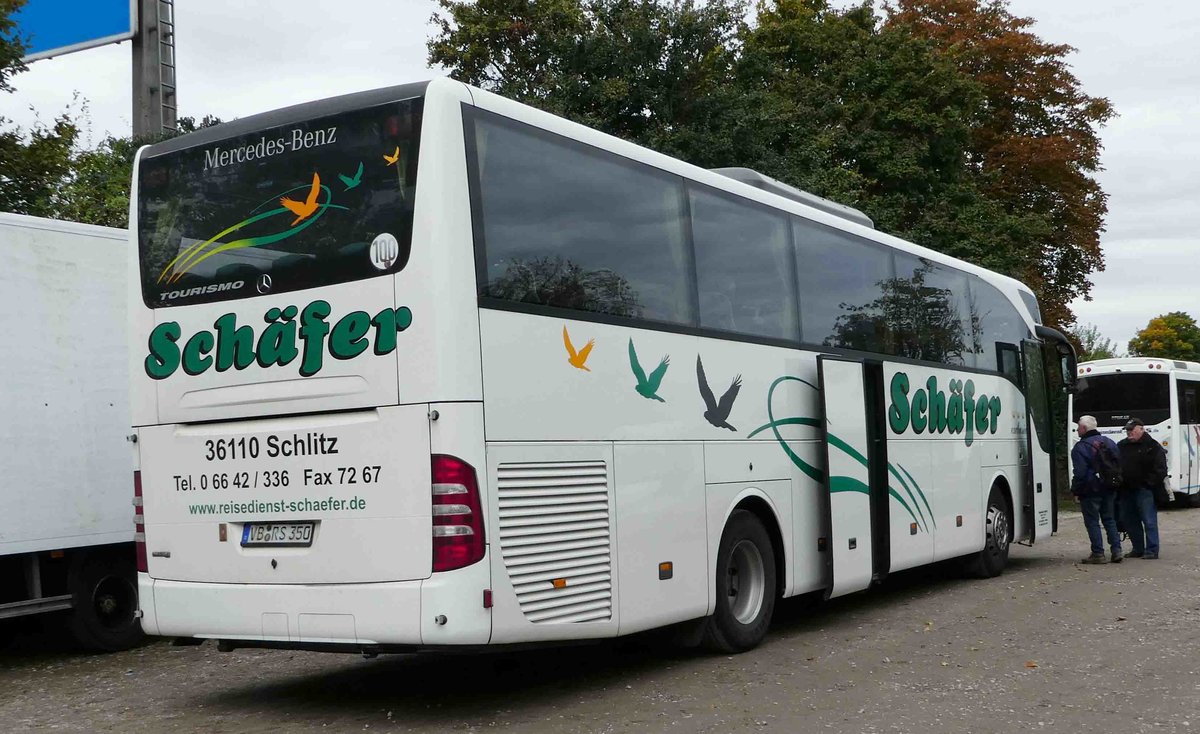 MB Tourismo vom Reisedienst SCHÄFER steht auf dem Busparkplatz der Veterama 2017 in Mannheim, Oktober 2017
