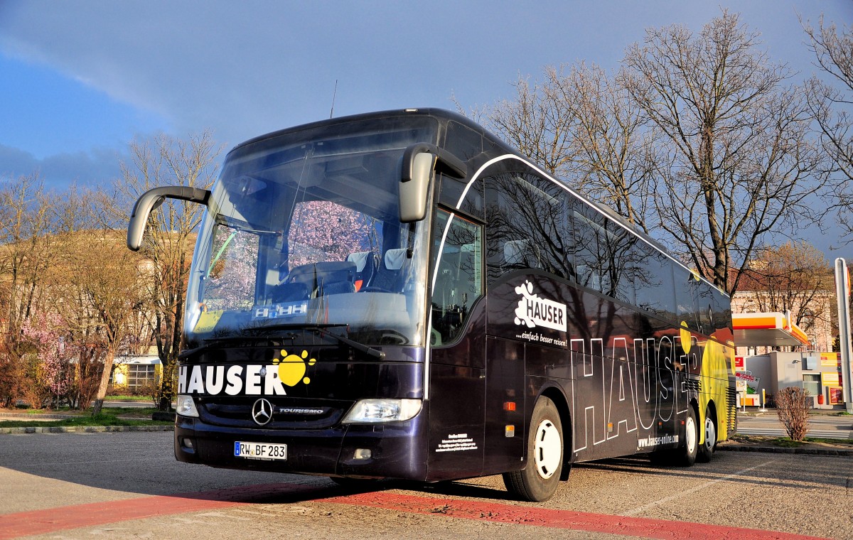 Mercedes Benz Tourismo von Hauser reisen aus der bRD am 6.4.2015 in Krems.