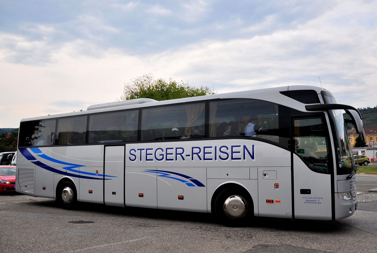Mercedes Benz Tourismo von Steger Reisen aus sterreich am 27.Juli 2014 in Krems gesehen.