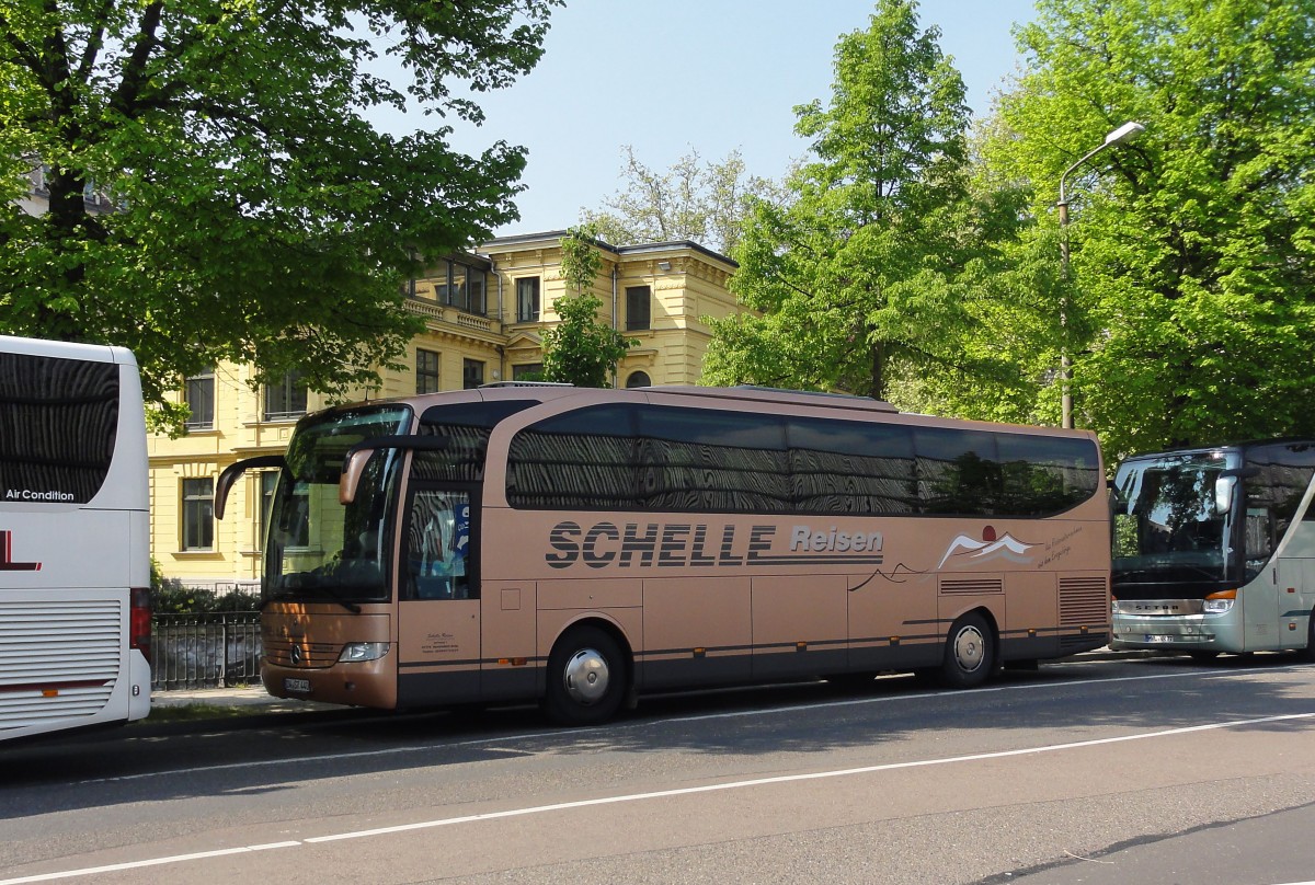 MERCEDES BENZ TRAVEGO von SCHELLE Reisen Ende April 2014 in Leipzig beim Zoo gesehen.