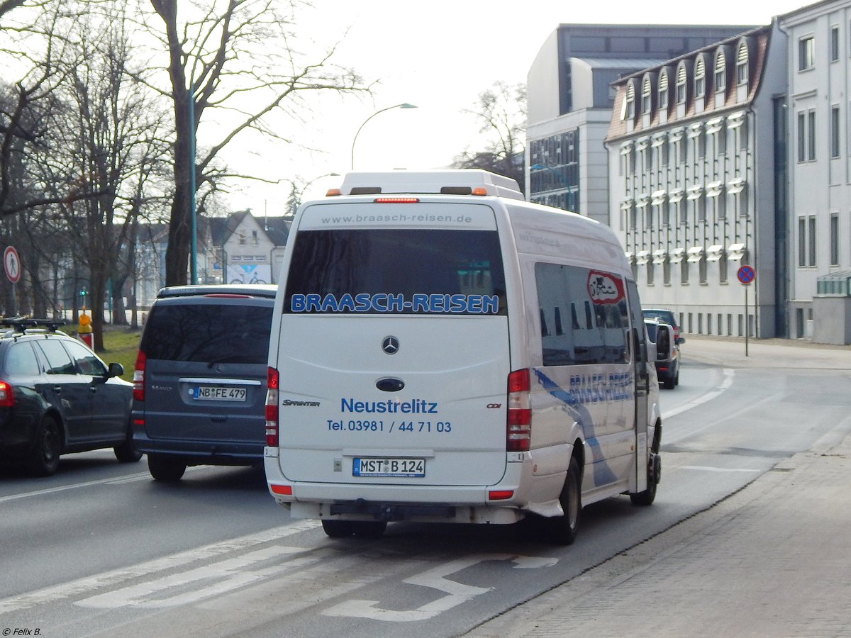 Mercedes Sprinter von Braasch Reisen aus Deutschland in Neubrandenburg.