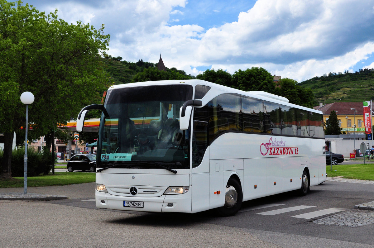 Mercedes Tourismo aus BG in Krems gesehen.