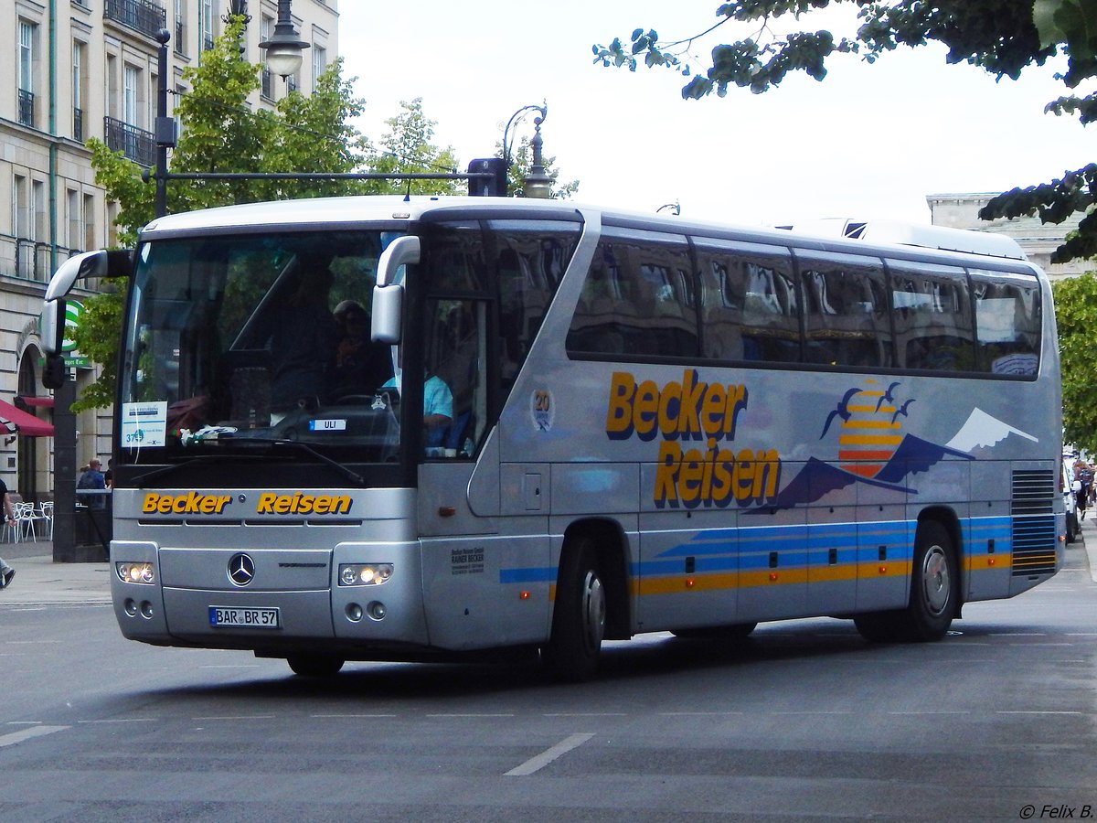 Mercedes Tourismo von Becker-Reisen aus Deutschland in Berlin. 