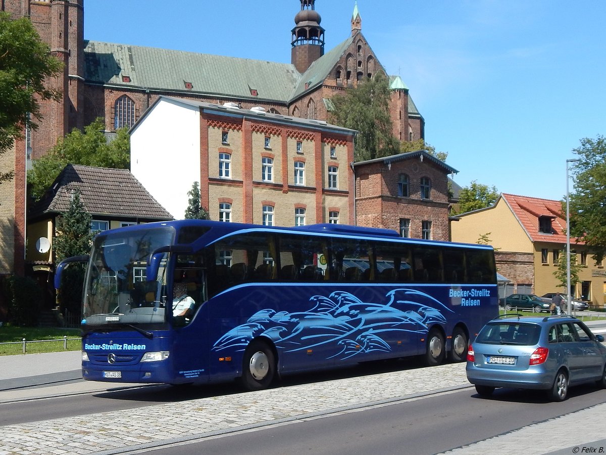 Mercedes Tourismo von Becker-Strelitz Reisen aus Deutschland in Stralsund. 