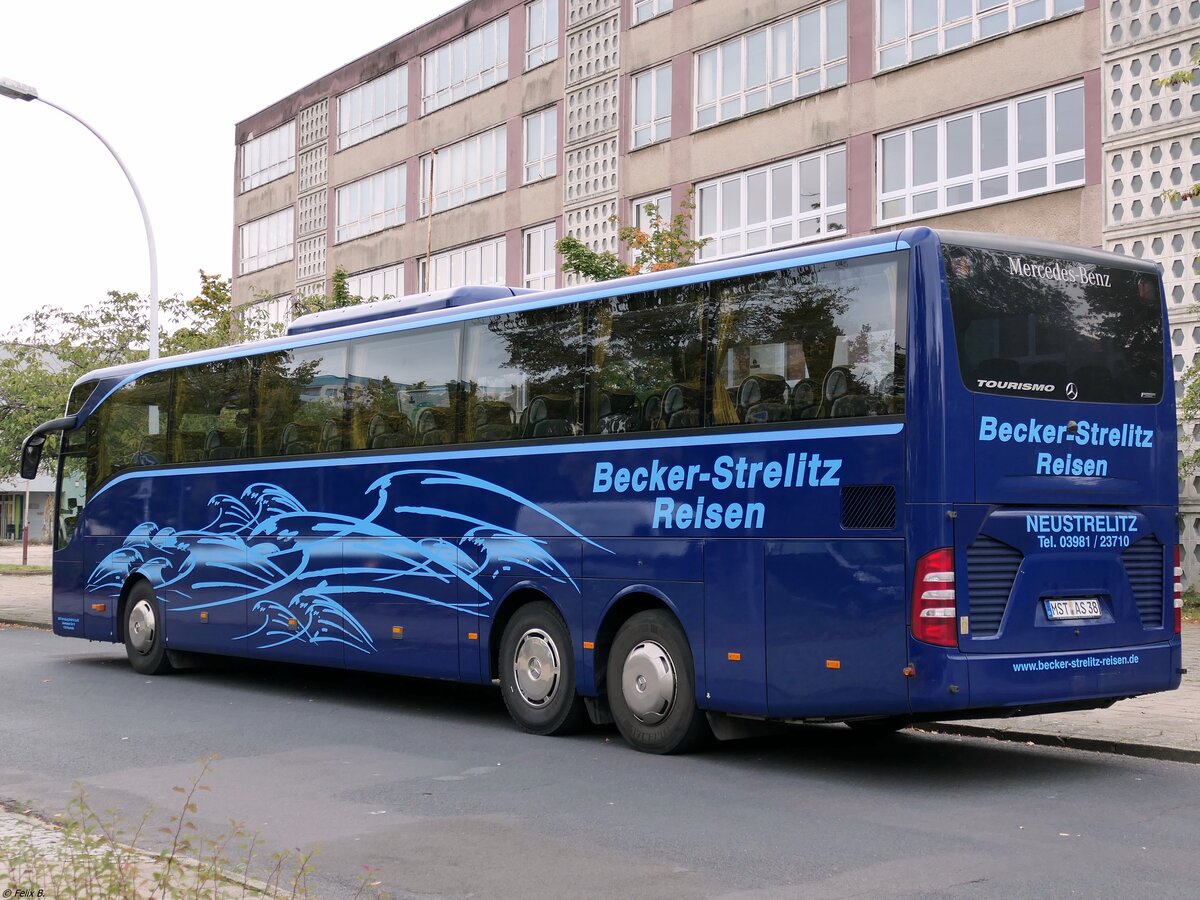 Mercedes Tourismo von Becker-Strelitz Reisen aus Deutschland in Neubrandenburg.