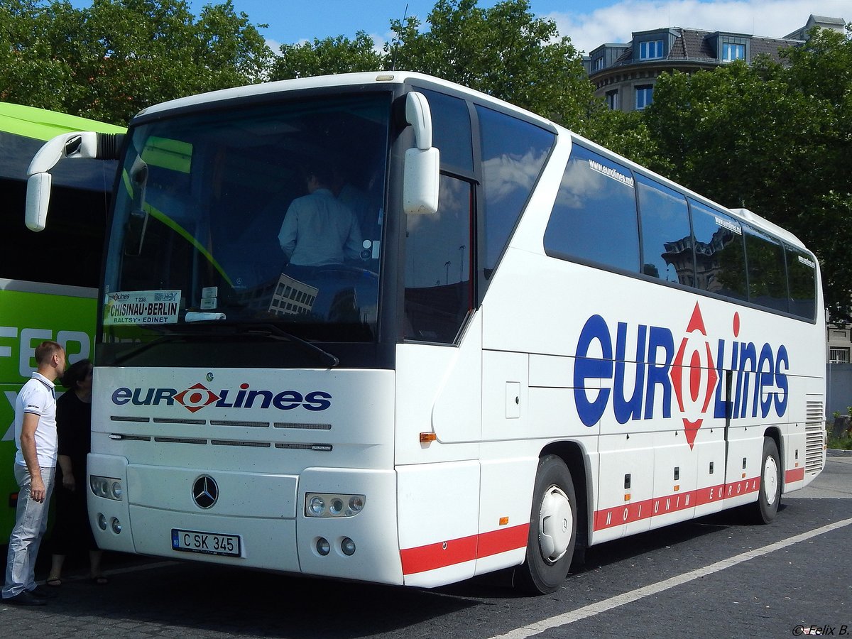 Mercedes Tourismo von Eurolines aus Moldawien in Berlin.