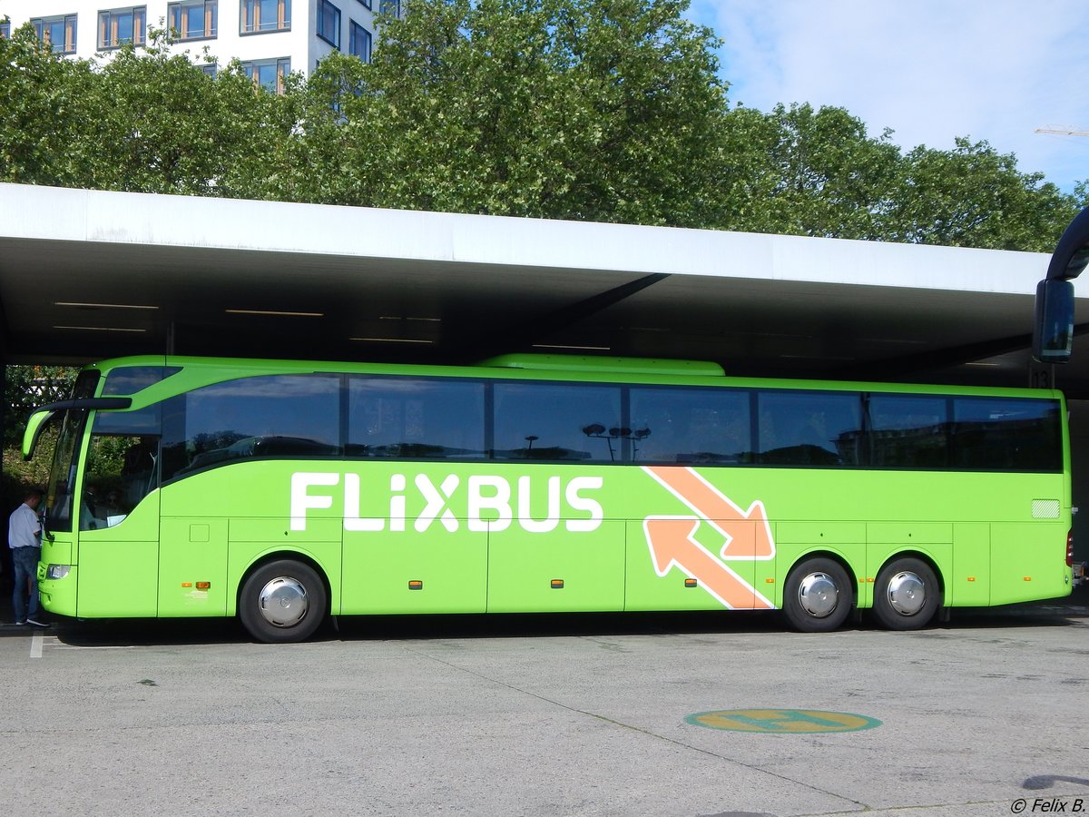 Mercedes Tourismo von Flixbus/Joost's aus Deutschland in Berlin.