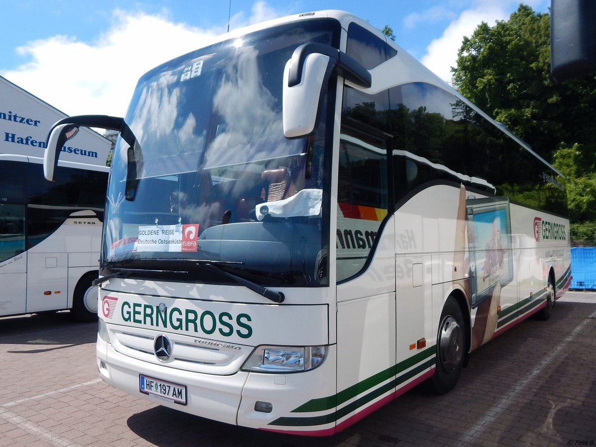 Mercedes Tourismo von Gerngross aus Österreich im Stadthafen Sassnitz.