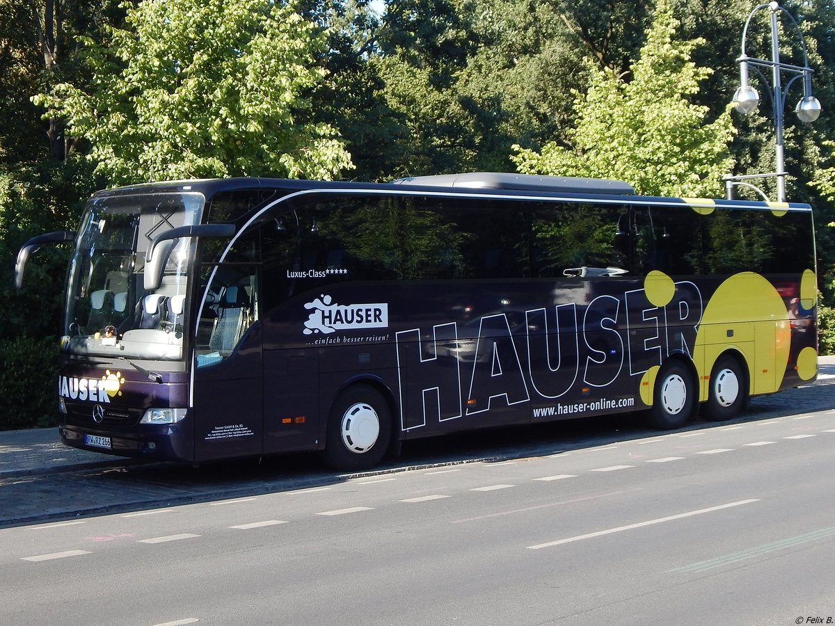 Mercedes Tourismo von Hauser aus Deutschland in Berlin.