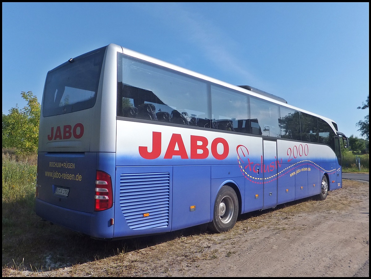 Mercedes Tourismo von Jabo aus Deutschland in Sassnitz.