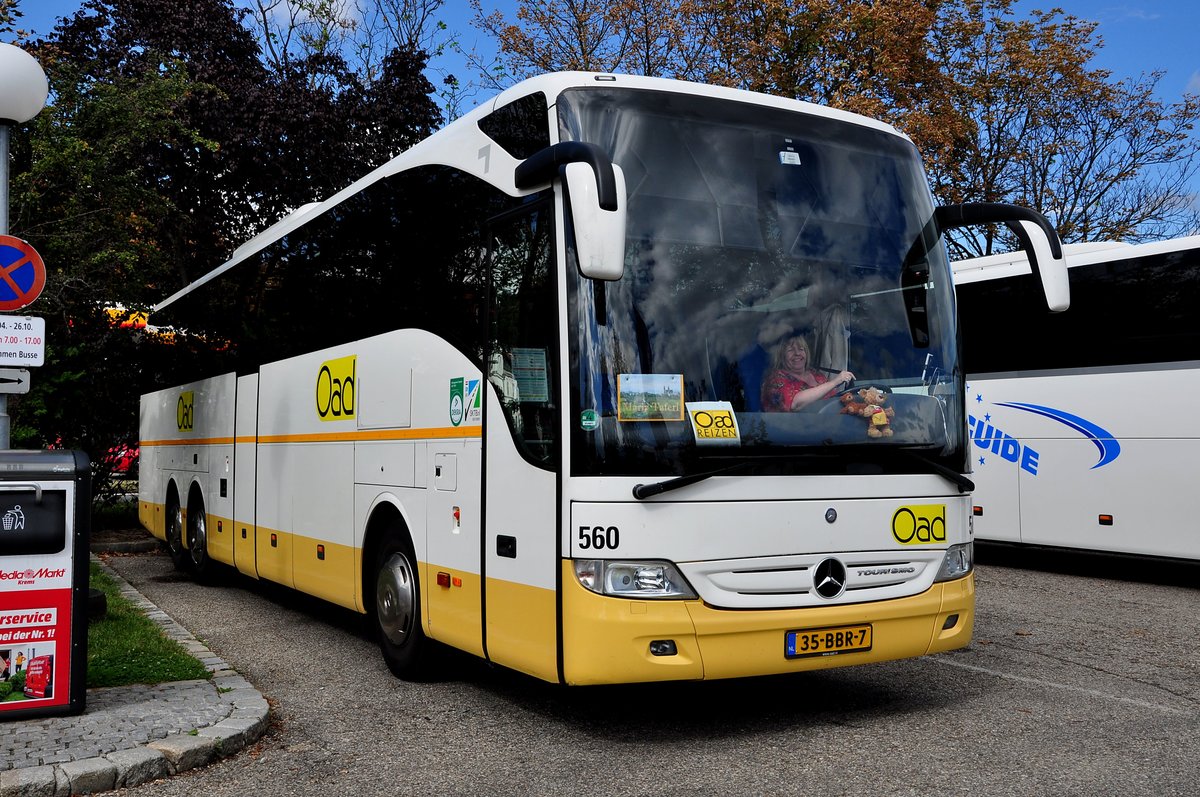 Mercedes Tourismo von OAD Reisen aus den NL in Krems.