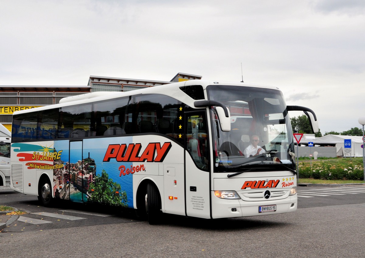 Mercedes Tourismo von Pulay Reisen aus Niedersterreich in Krems gesehen.