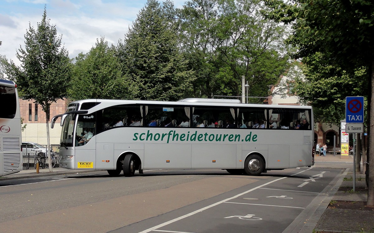 Mercedes Tourismo von Schorfheidetouren aus der BRD beim Zoo in Leipzig am 29.Juli 2015 gesehen.