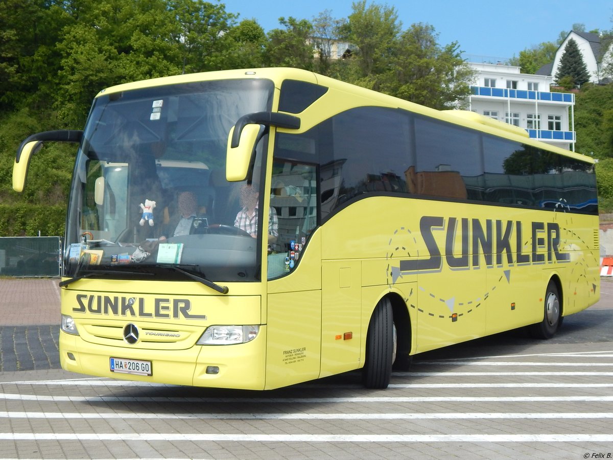 Mercedes Tourismo von Sunkler  aus Österreich im Stadthafen Sassnitz.