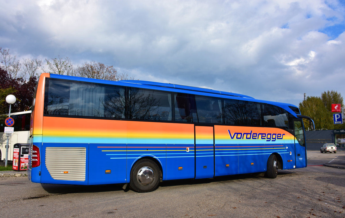 Mercedes Tourismo von VORDEREGGER Reisen aus sterreich in Krems.
