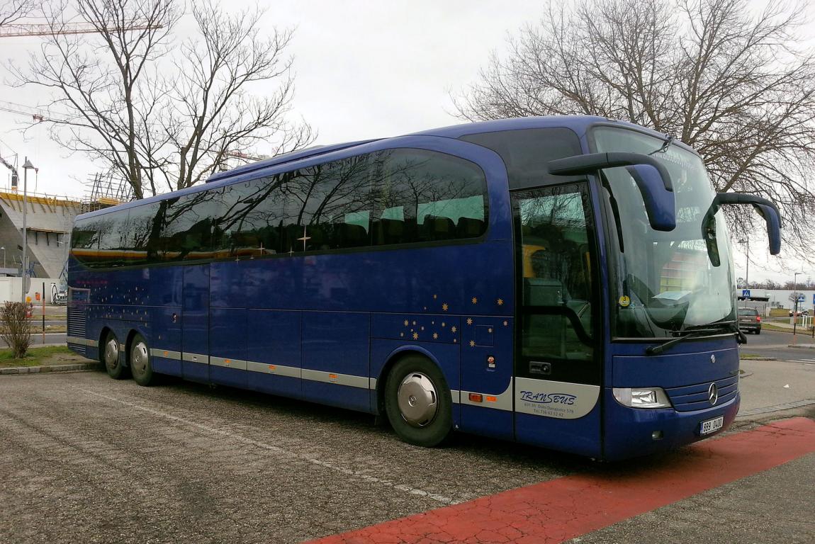 Mercedes Travego von Trans Bus aus der CZ im Dez.2017 in Krems.