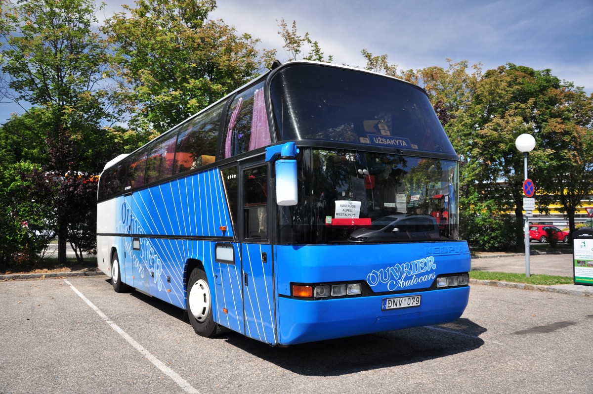 Neoplan Cityliner aus Litauen am 4.Juli 2014 in Krems.