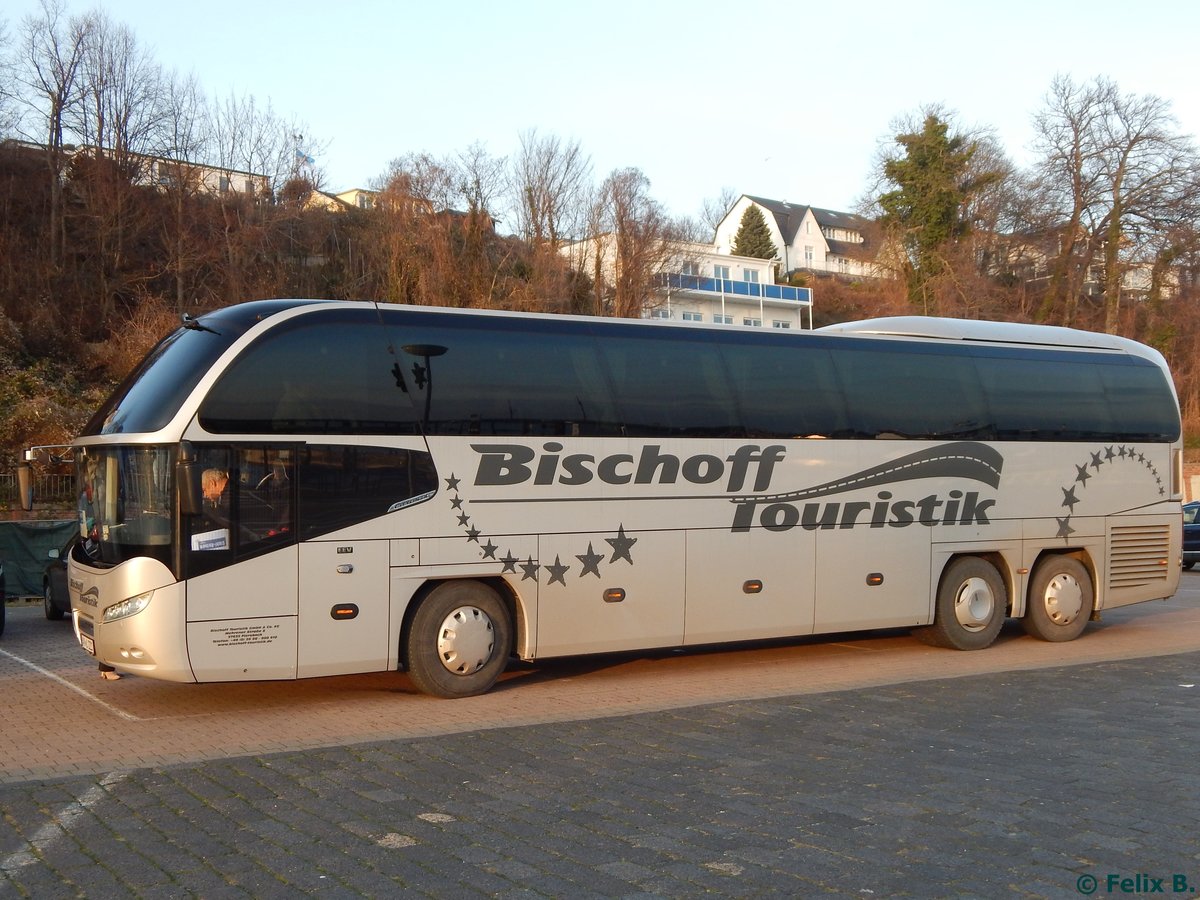 Neoplan Cityliner von Bischoff Touristik aus Deutschland im Stadthafen Sassnitz.