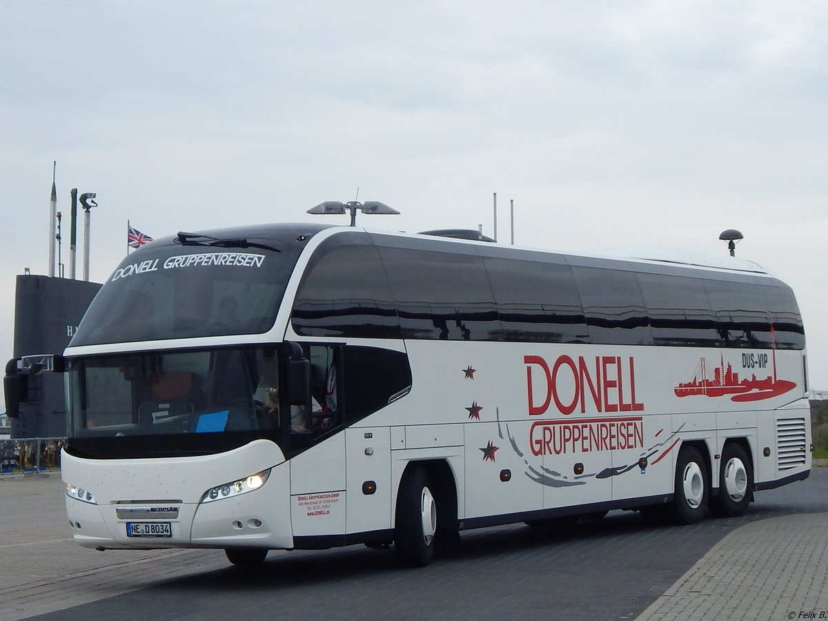 Neoplan Cityliner von Donell Gruppenreisen aus Deutschland im Stadthafen Sassnitz.