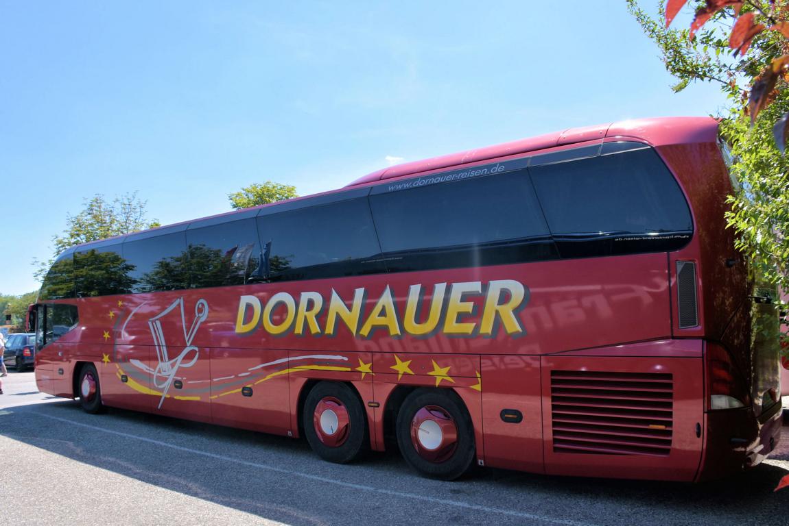 Neoplan Cityliner von Dornauer Reisen aus der BRD 06/2017 in Krems.