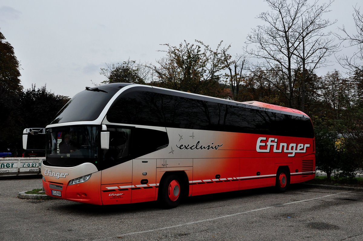 Neoplan Cityliner von Efinger Reisen aus der BRD in Krems gesehen.