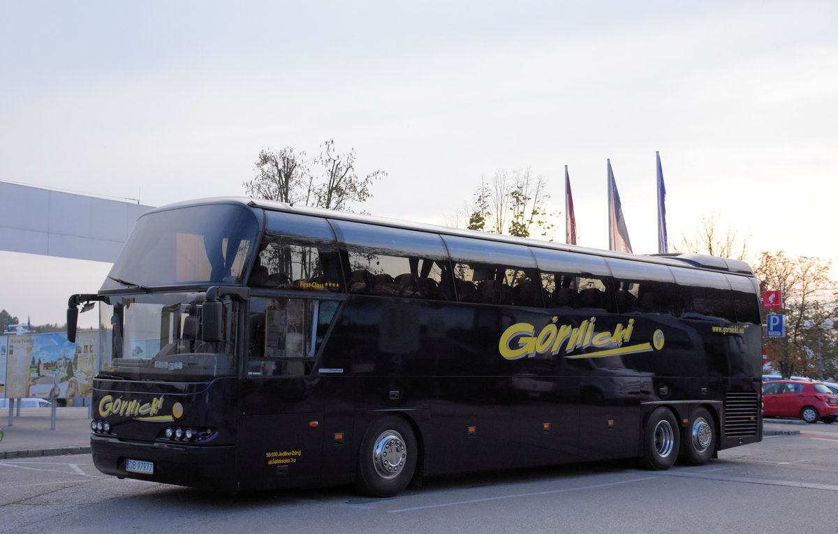 Neoplan Cityliner von Gornicki Reisen aus PL in Krems.