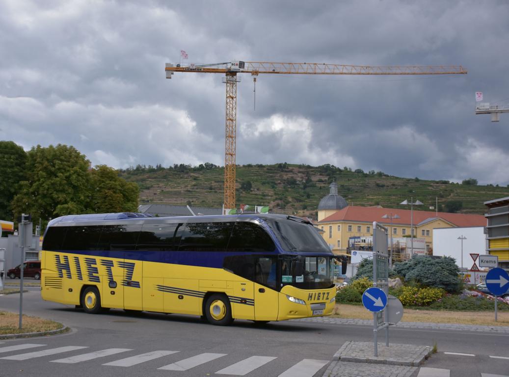 Neoplan Cityliner von Hietz Reisen aus sterreich 2017 in Krems.