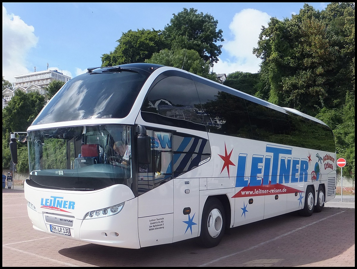 Neoplan Cityliner von Leitner aus Deutschland im Stadthafen Sassnitz.