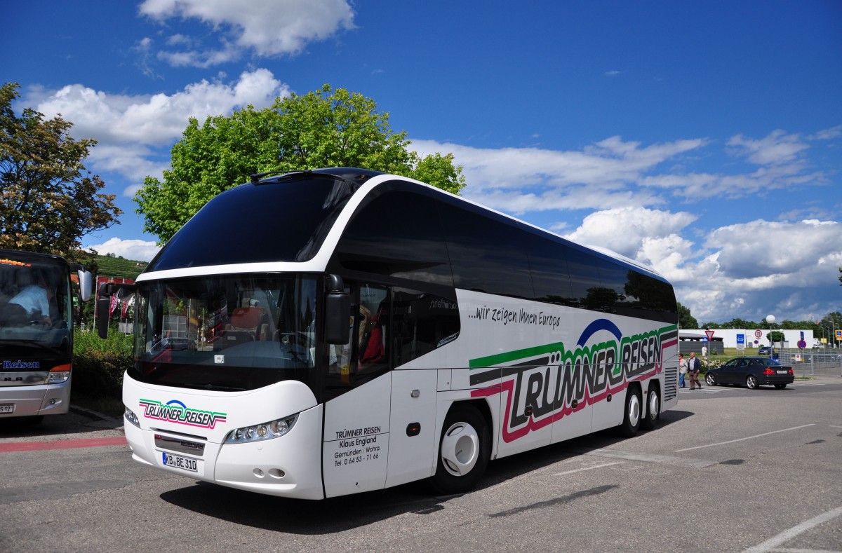 Neoplan Cityliner von Trmner Reisen aus der BRD im Juni 2015 in Krems.
